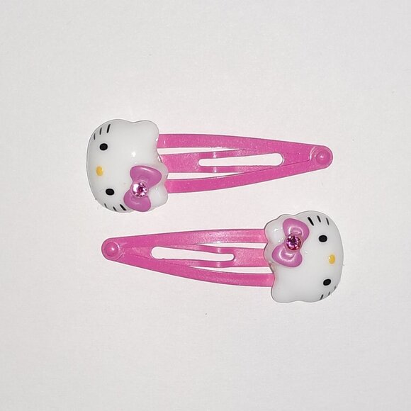 Lot of 2 Authentic Sanrio Hello Kitty Adorable 2.25" Hair Snap Clips, NEW - Picture 1 of 1